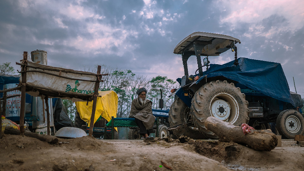 India fertiliser output drops a quarter on Mideast war